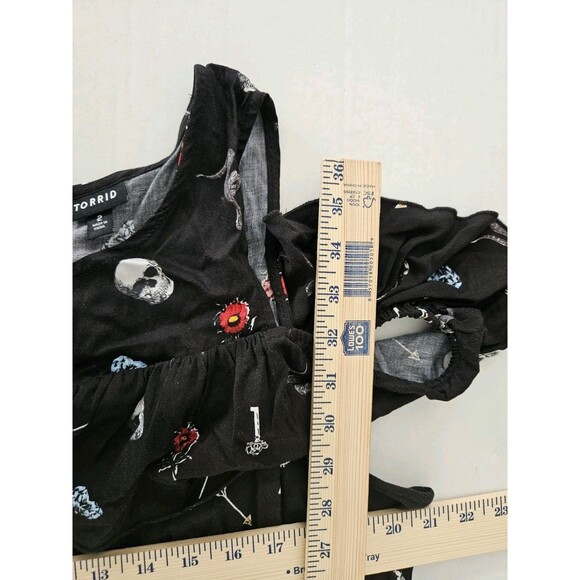 Torrid Sz 2 Challis Dress Plus 16 Ruffled Cold Shoulder Skull Snake Key Flower - Picture 7 of 10